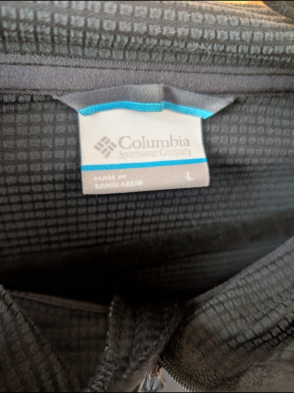 Columbia Black Hooded Outdoor Jacket - Picture 2 of 9